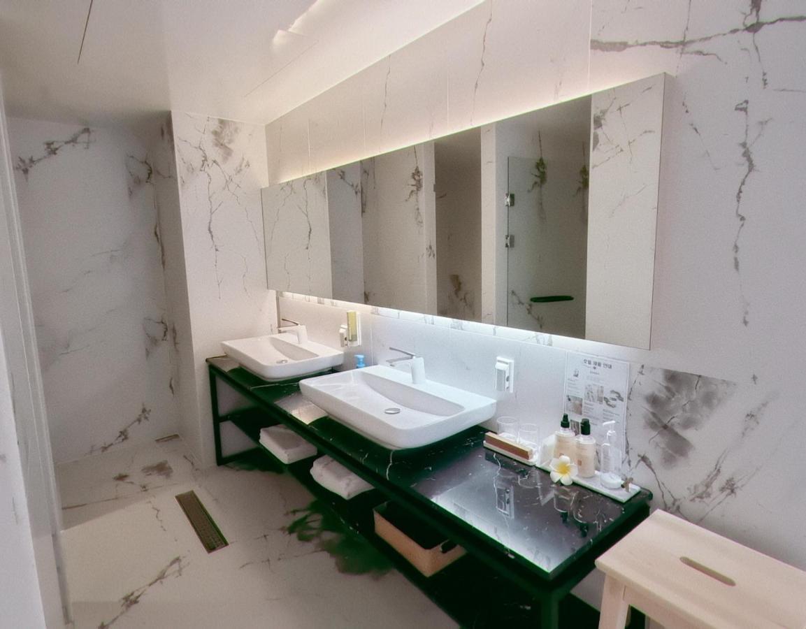 Gwanganli The Club Hotel Busan Ngoại thất bức ảnh
